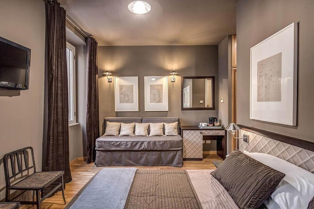 Interno5 *