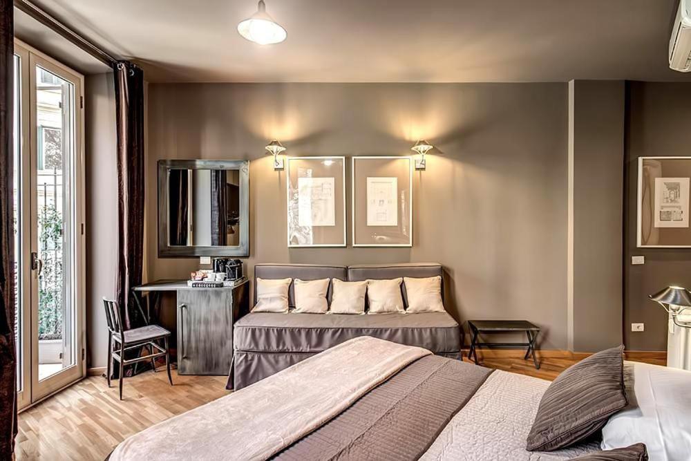 Interno5 * Rom