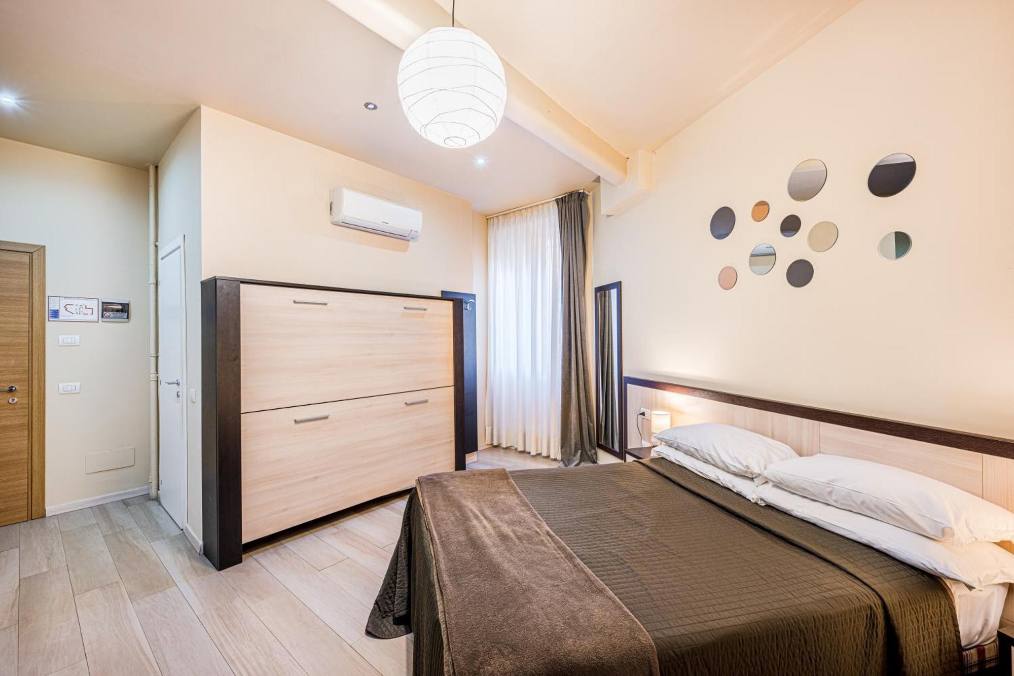 Interno5 *